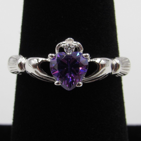 Jewelry - Sterling Silver Purple Heart CZ Diamond Irish Ring